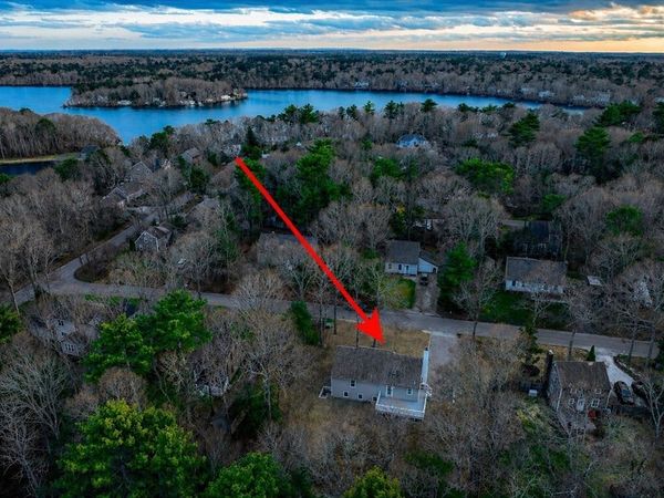 42 Bayberry Dr, Mashpee, MA 02649