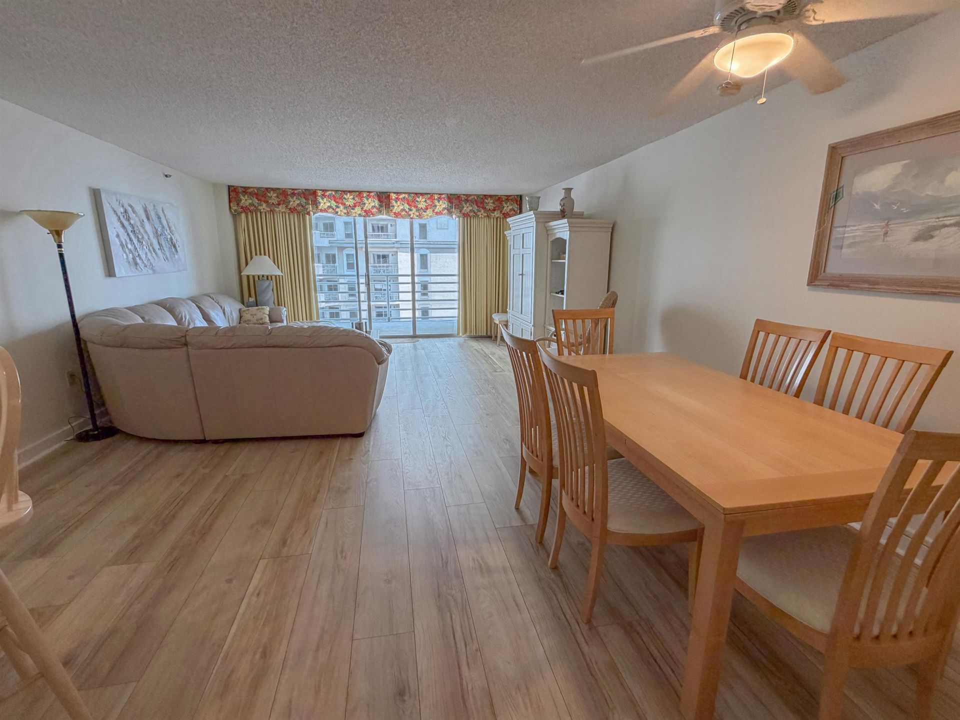 9840 Queensway Blvd.  Photo 15