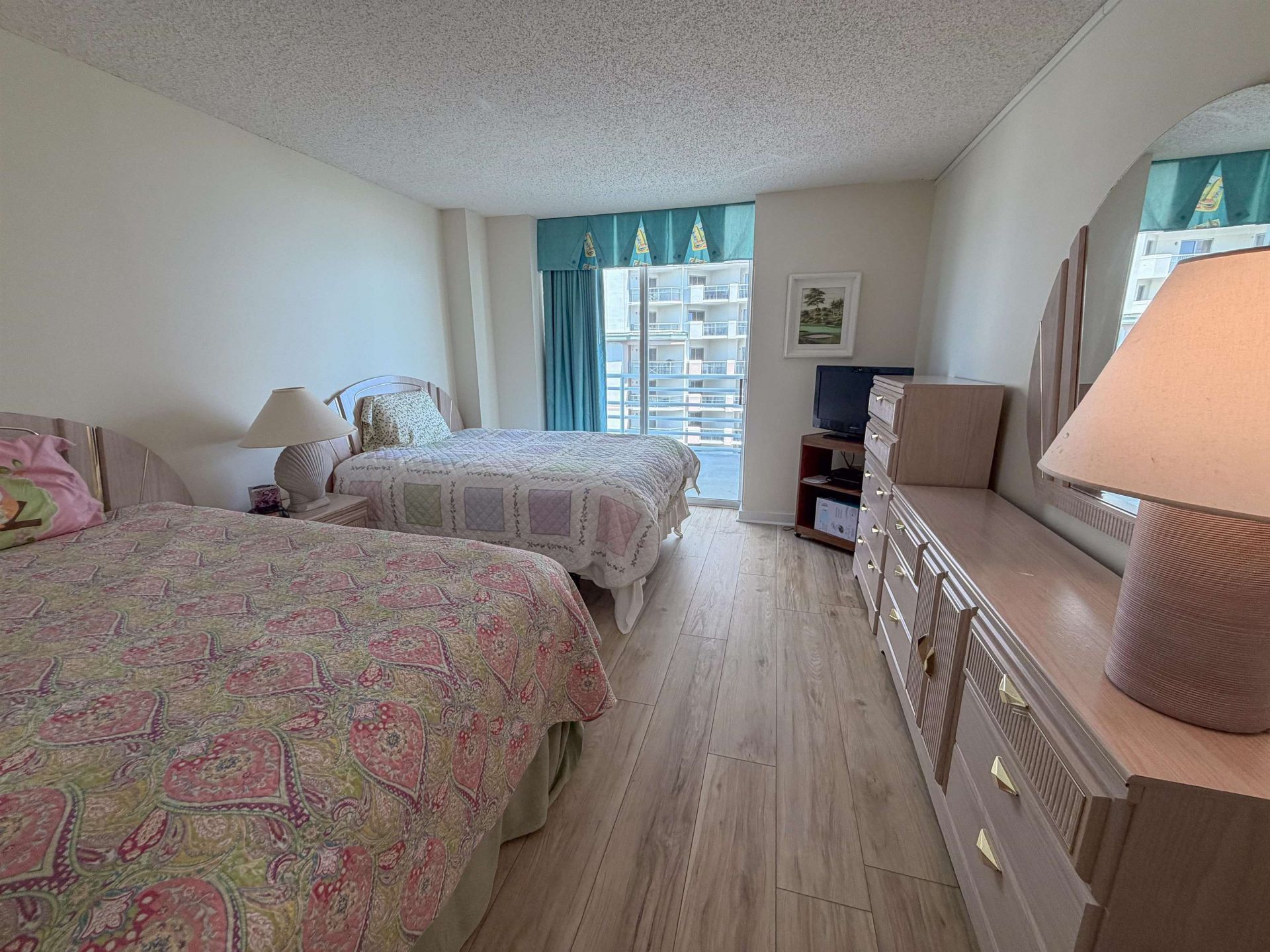 9840 Queensway Blvd.  Photo 26