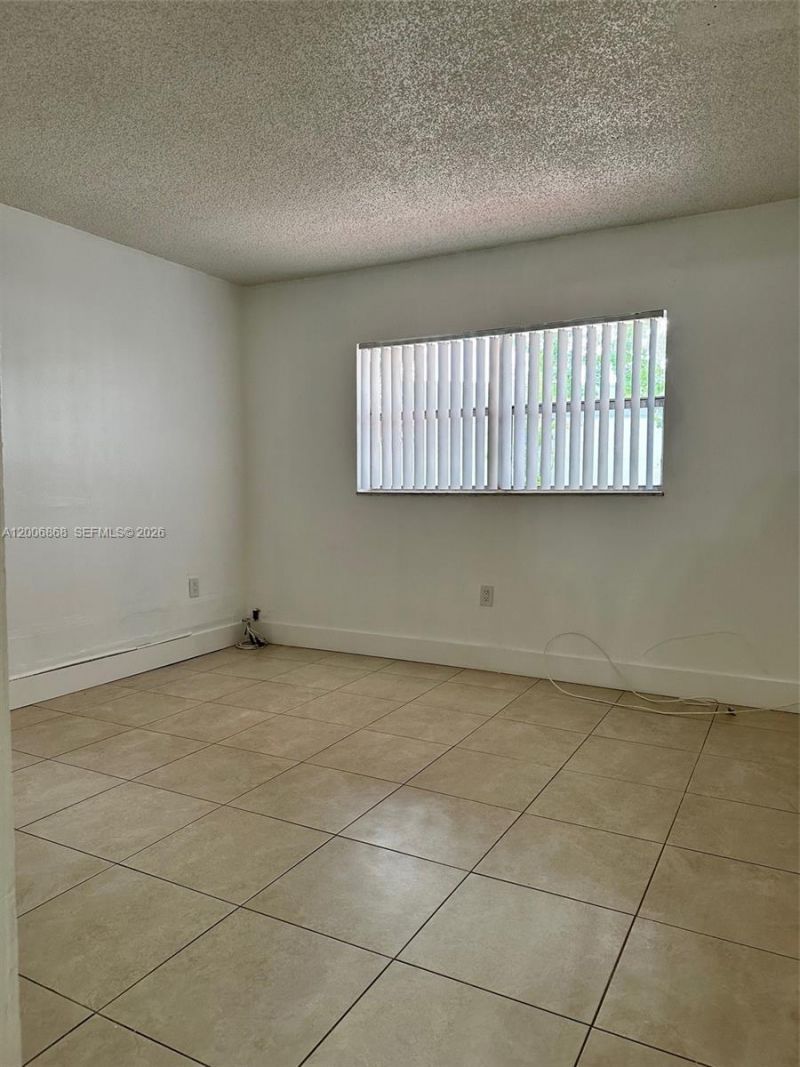 9357 Fontainebleau Blvd, Unit D109, Miami, FL 33172 Photo