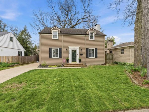 1706 Mckinley Avenue, South Bend, IN 46617