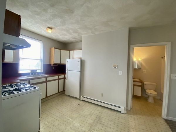 594 Somerville Avenue, Unit 2B, Somerville, MA 02145
