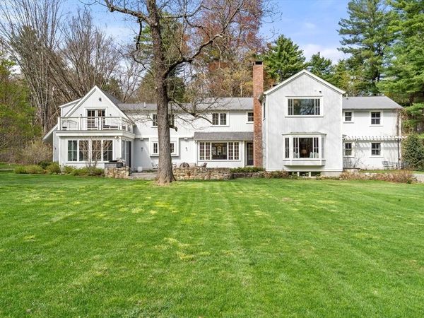 10 Main Street, Dover, MA 02030