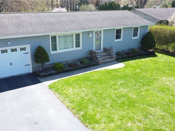 579 Mill Road , Rochester, NY 14626