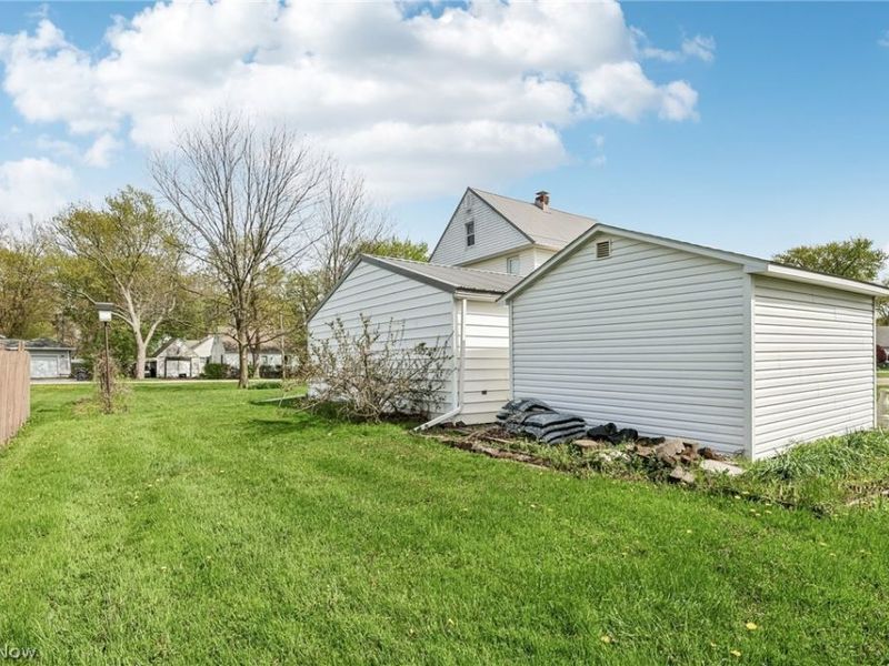 1377 E 28th Street, Ashtabula, OH 44004 Photo 6