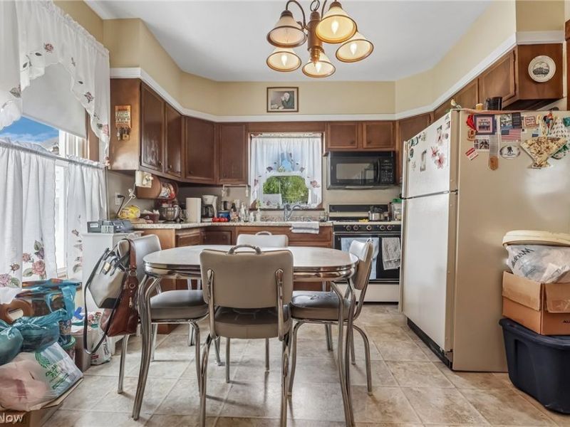1377 E 28th Street, Ashtabula, OH 44004 Photo 8