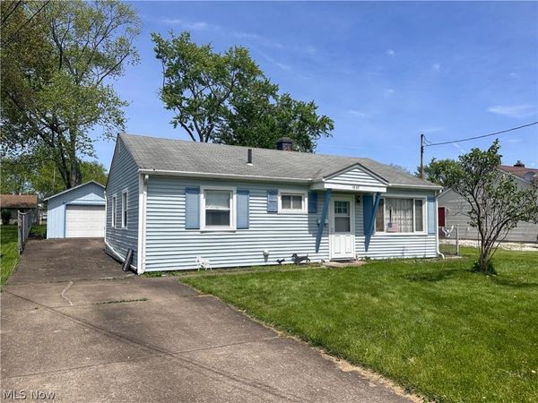 1930 Cardigan Street , Niles, OH 44446