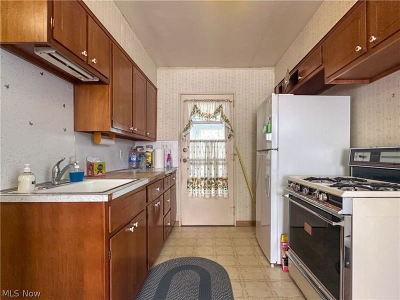 1930 Cardigan Street, Niles, OH 44446 Photo 6