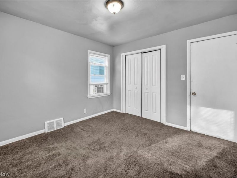 4310 E 162nd Street, Cleveland, OH 44128 Photo 16