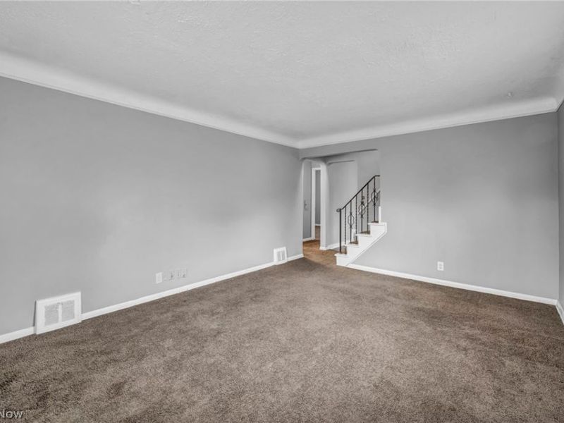 4310 E 162nd Street, Cleveland, OH 44128 Photo 4