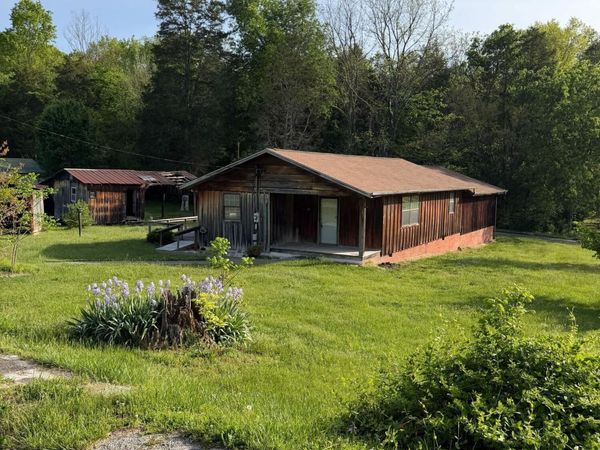 912 Raccoon Valley Rd, Maynardville, TN 37807