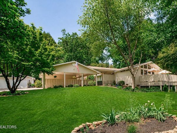 213 Golfclub Rd, Knoxville, TN 37919