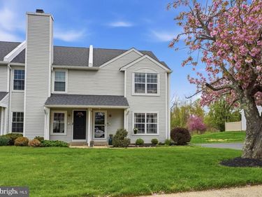 64 STOCKTON COURT, NEWTOWN, PA 18940