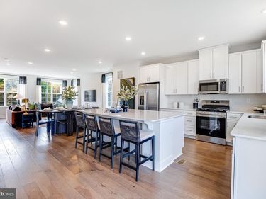 148 ADA HIGHTOWER AVENUE, PENNINGTON, NJ 08534