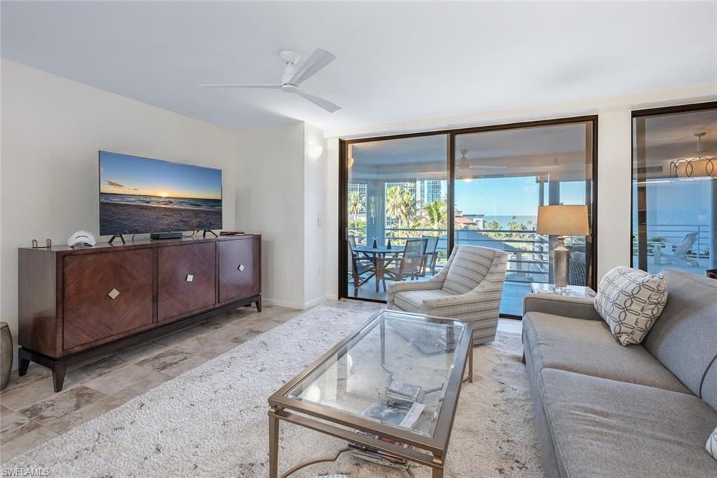 4751 Gulf Shore Blvd N, Unit 507, Naples, FL 34103 Photo