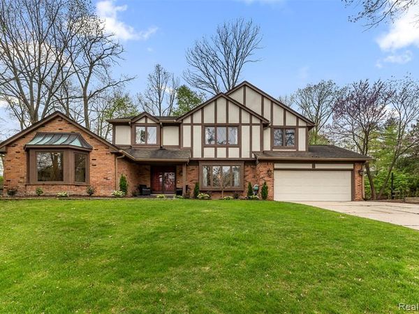 38605 Deerwood Court, Northville, MI 48167