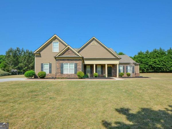 125 Haddonstone Drive, Fayetteville, GA 30215