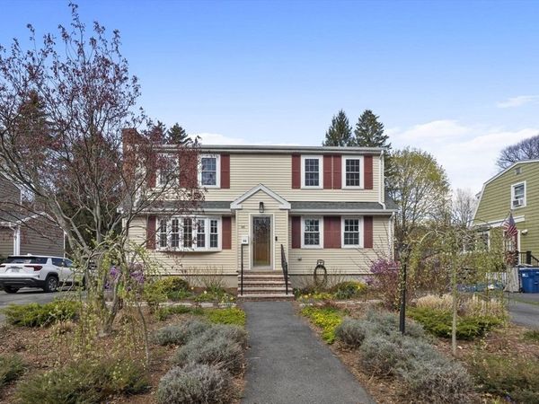66 Pleasant St, Melrose, MA 02176