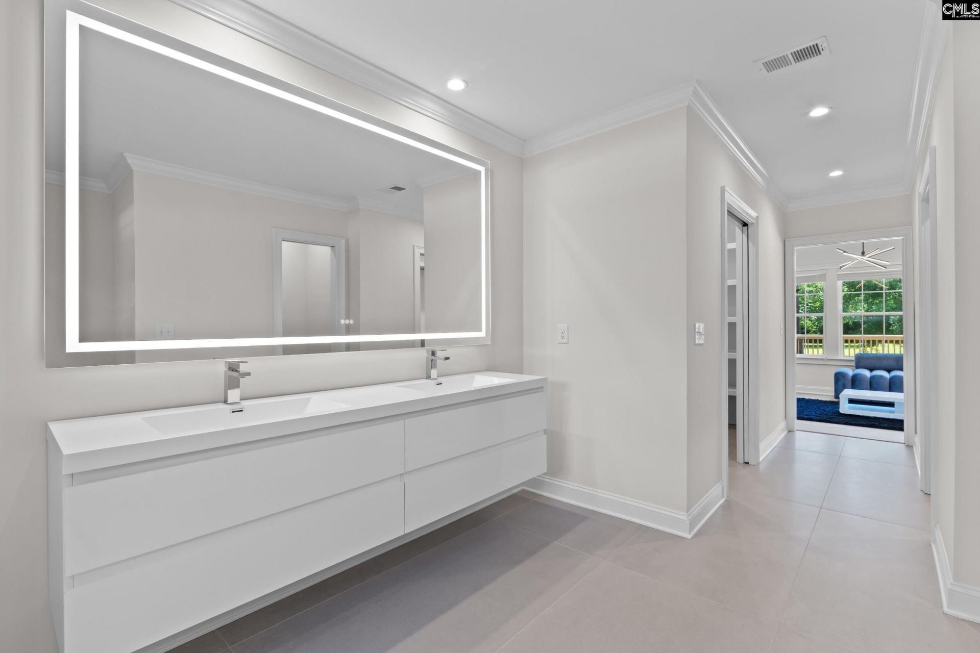 409 N Trenholm Road  Photo 33