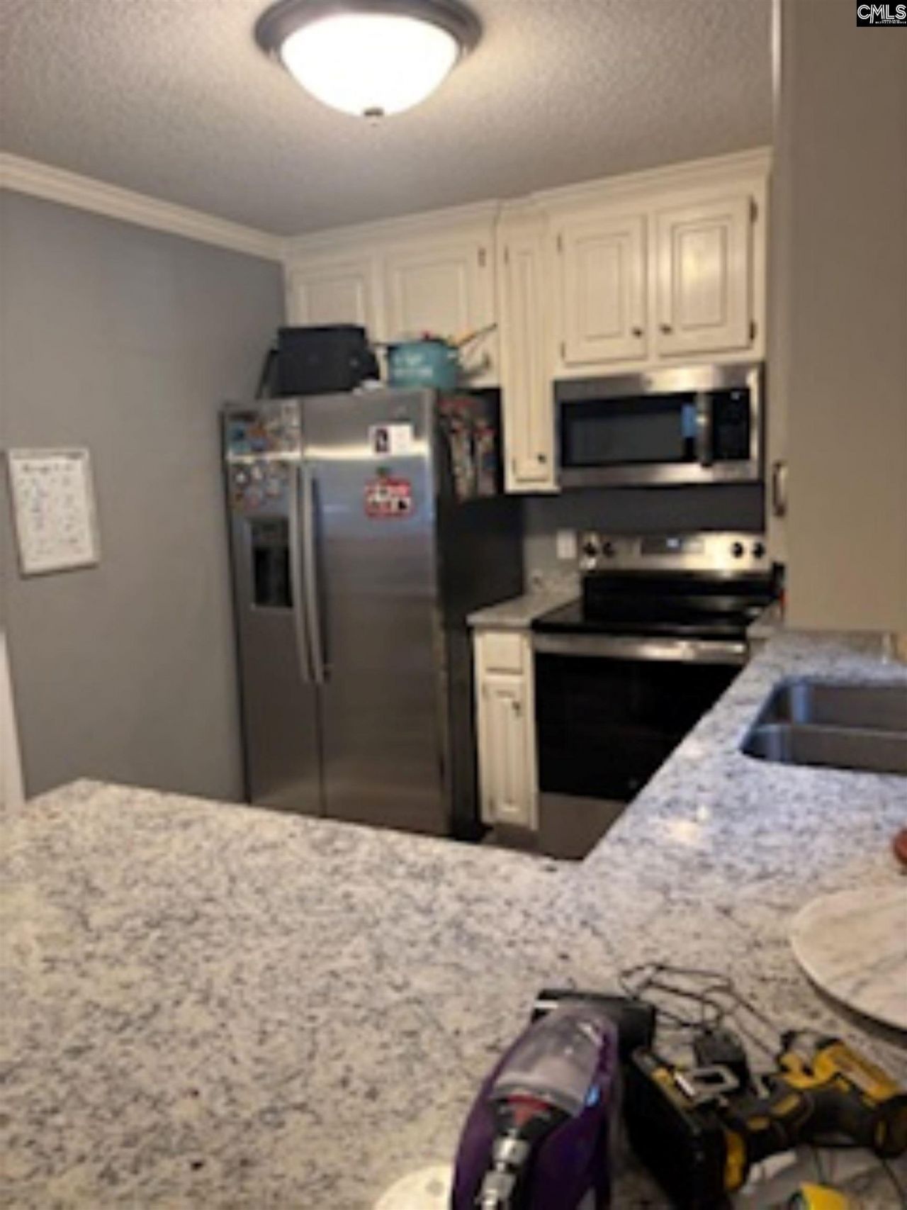 180 Cricket Hill  Photo 5