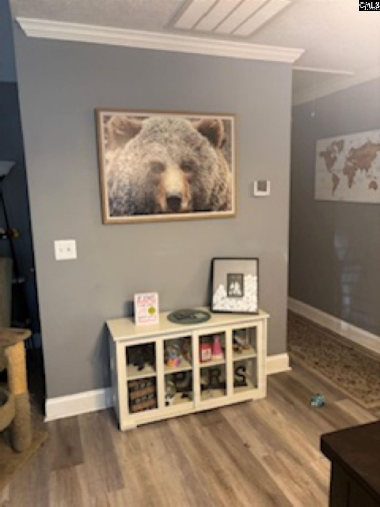 180 Cricket Hill  Photo 7