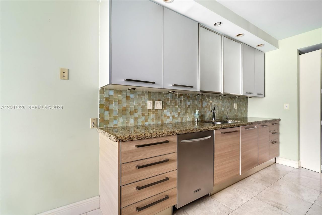 Please Call For Address, Unit 7B, Aventura, FL 33180 Photo