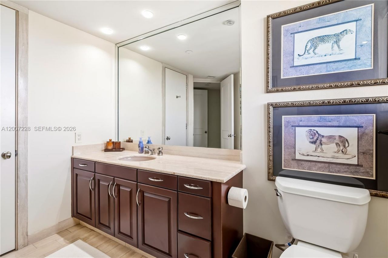 Please Call For Address, Unit 7B, Aventura, FL 33180 Photo