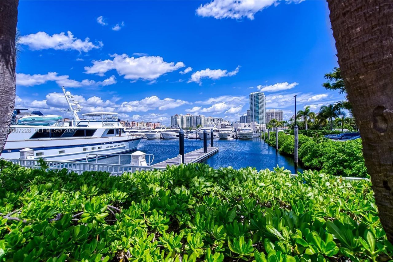 Please Call For Address, Unit 7B, Aventura, FL 33180 Photo