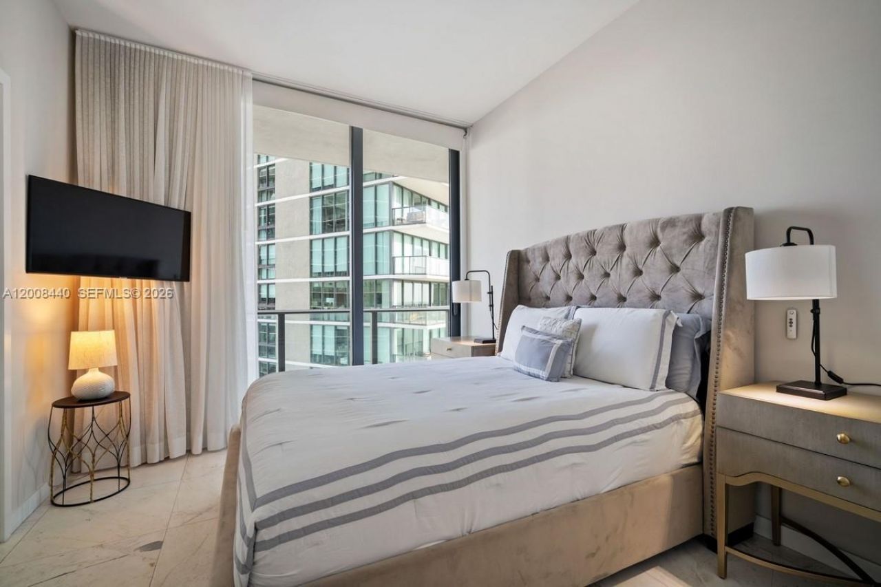 480 NE 31, Unit 2707, Miami, FL 33137 Photo