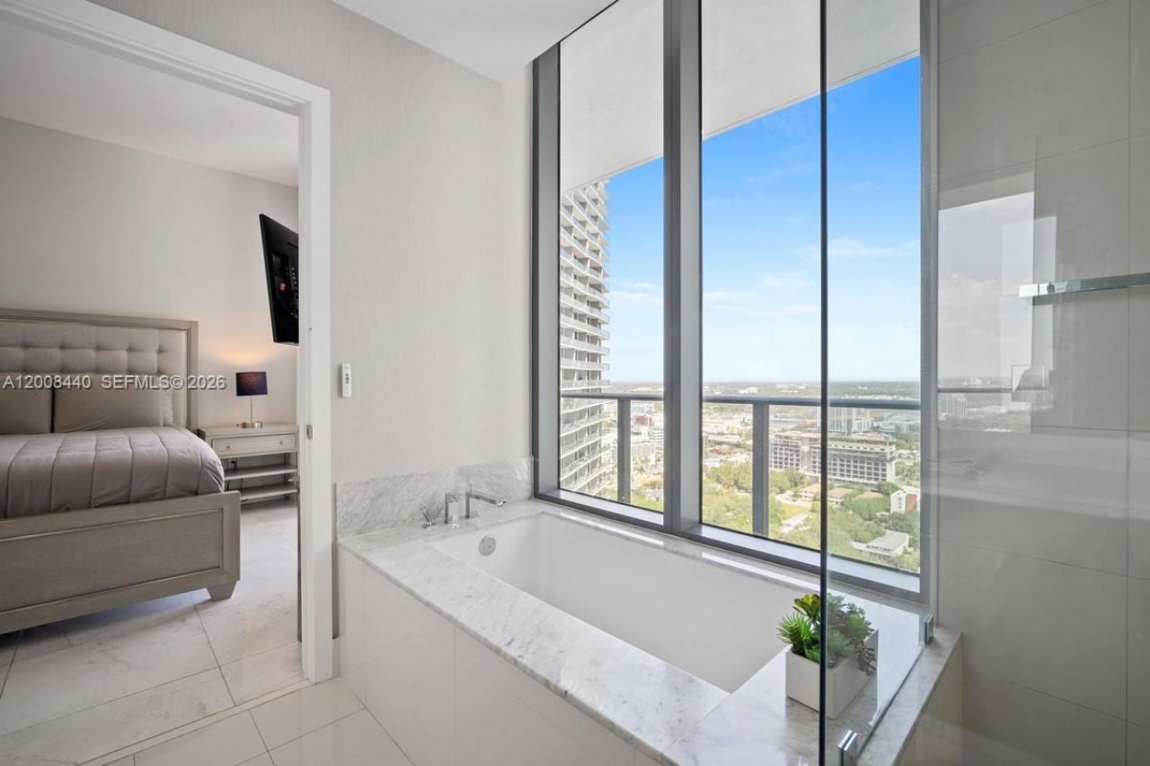 480 NE 31, Unit 2707, Miami, FL 33137 Photo