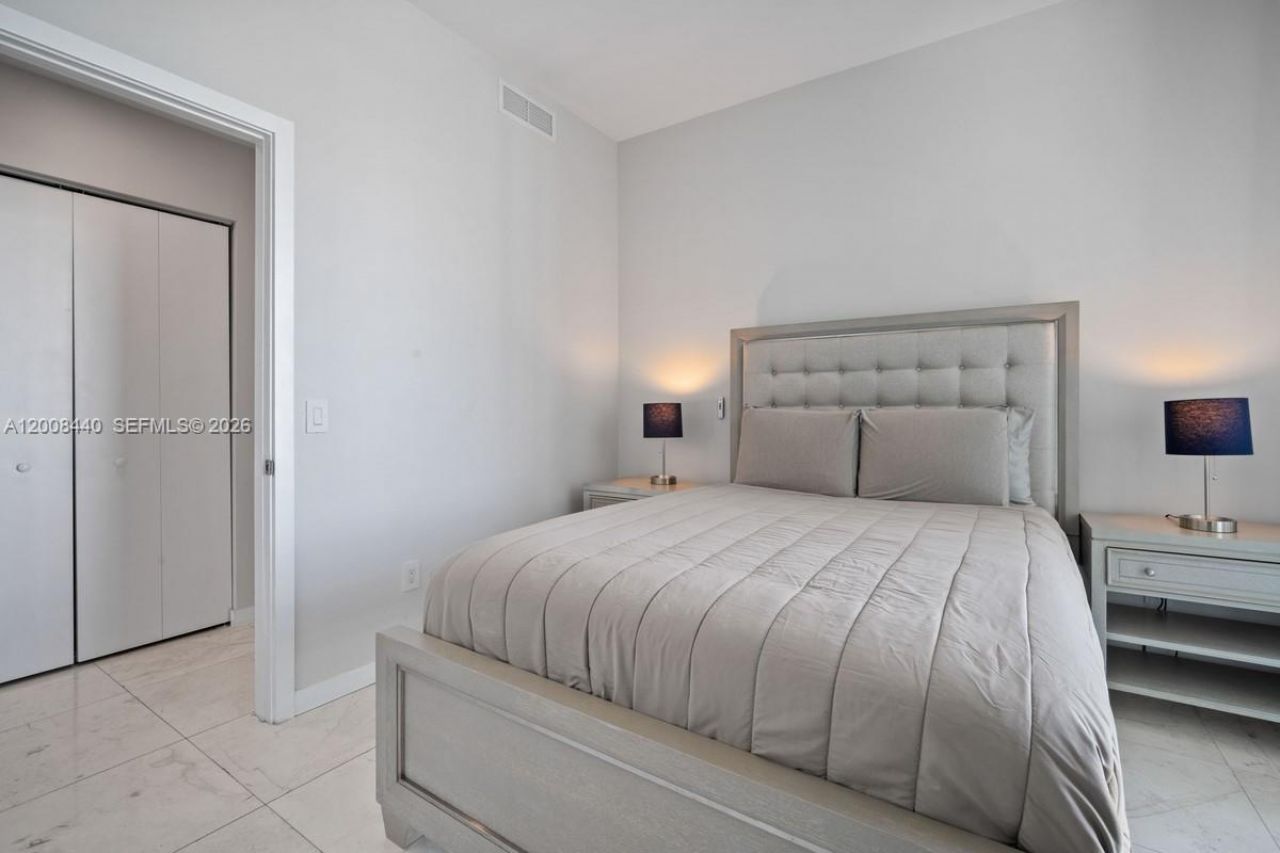 480 NE 31, Unit 2707, Miami, FL 33137 Photo