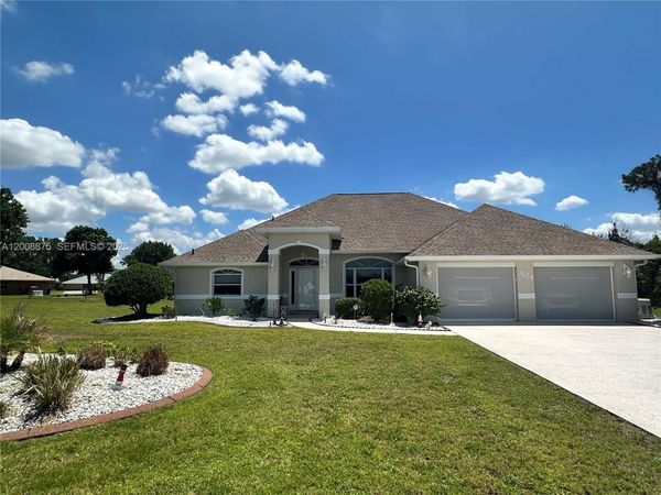 3524 Monza , Sebring, FL 33872