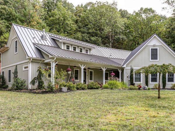 6 MAPLE GROVE ROAD, MOHNTON, PA 19540