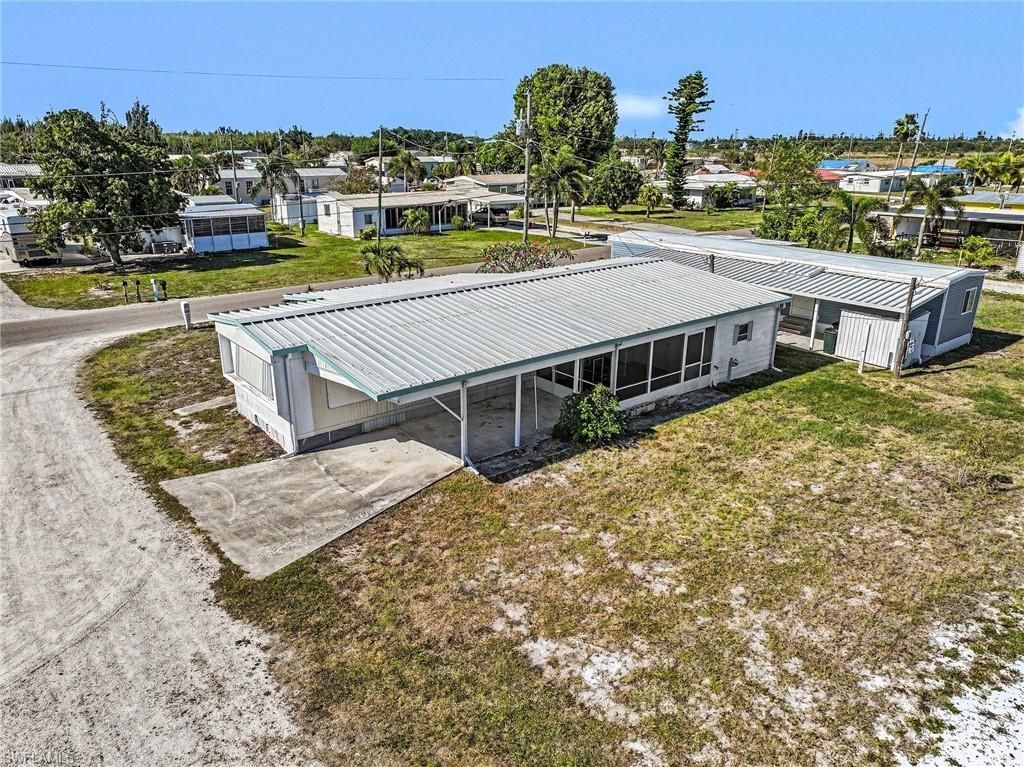4811 Flamingo Dr, Saint James City, FL 33956 Photo