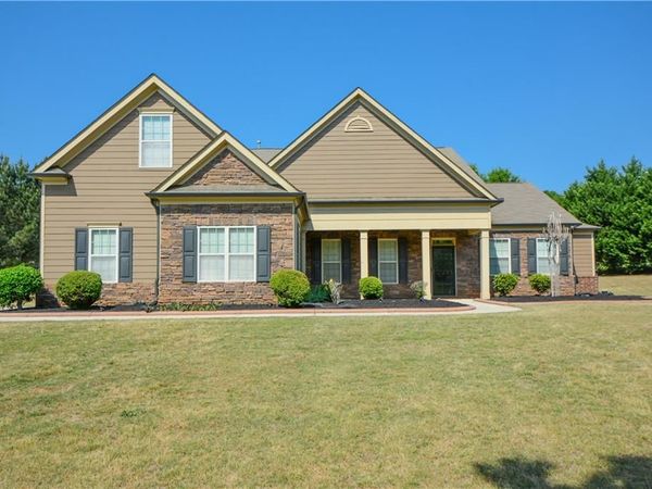 125 Haddonstone Drive, Fayetteville, GA 30215