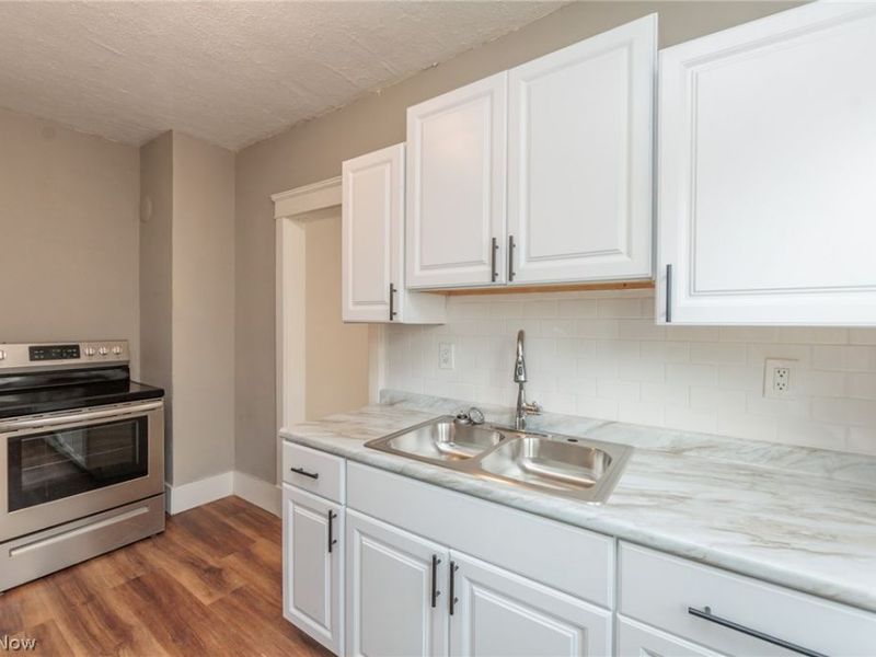 1519 Ridgewood Avenue, Unit Up, Lakewood, OH 44107 Photo 38