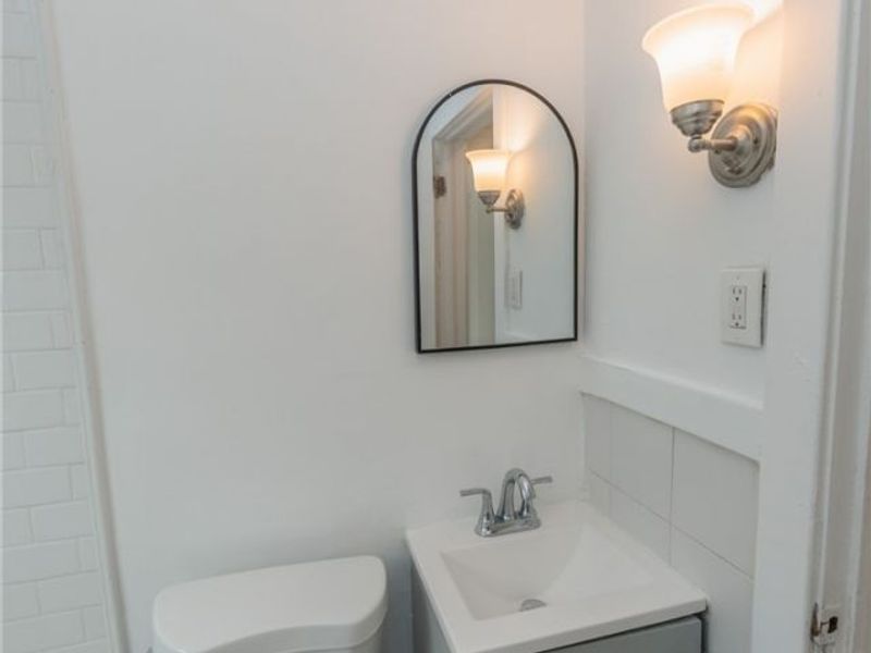 1519 Ridgewood Avenue, Unit Up, Lakewood, OH 44107 Photo 47