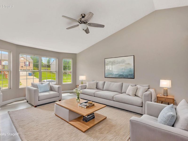 304 Eagle Creek Drive, Dry Ridge, KY 41035 Photo 2