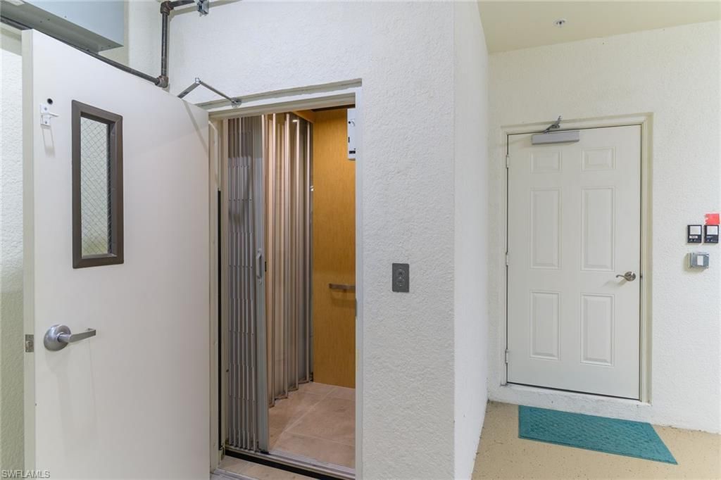 8065 Players Cove Dr, Unit 202, Naples, FL 34113 Photo