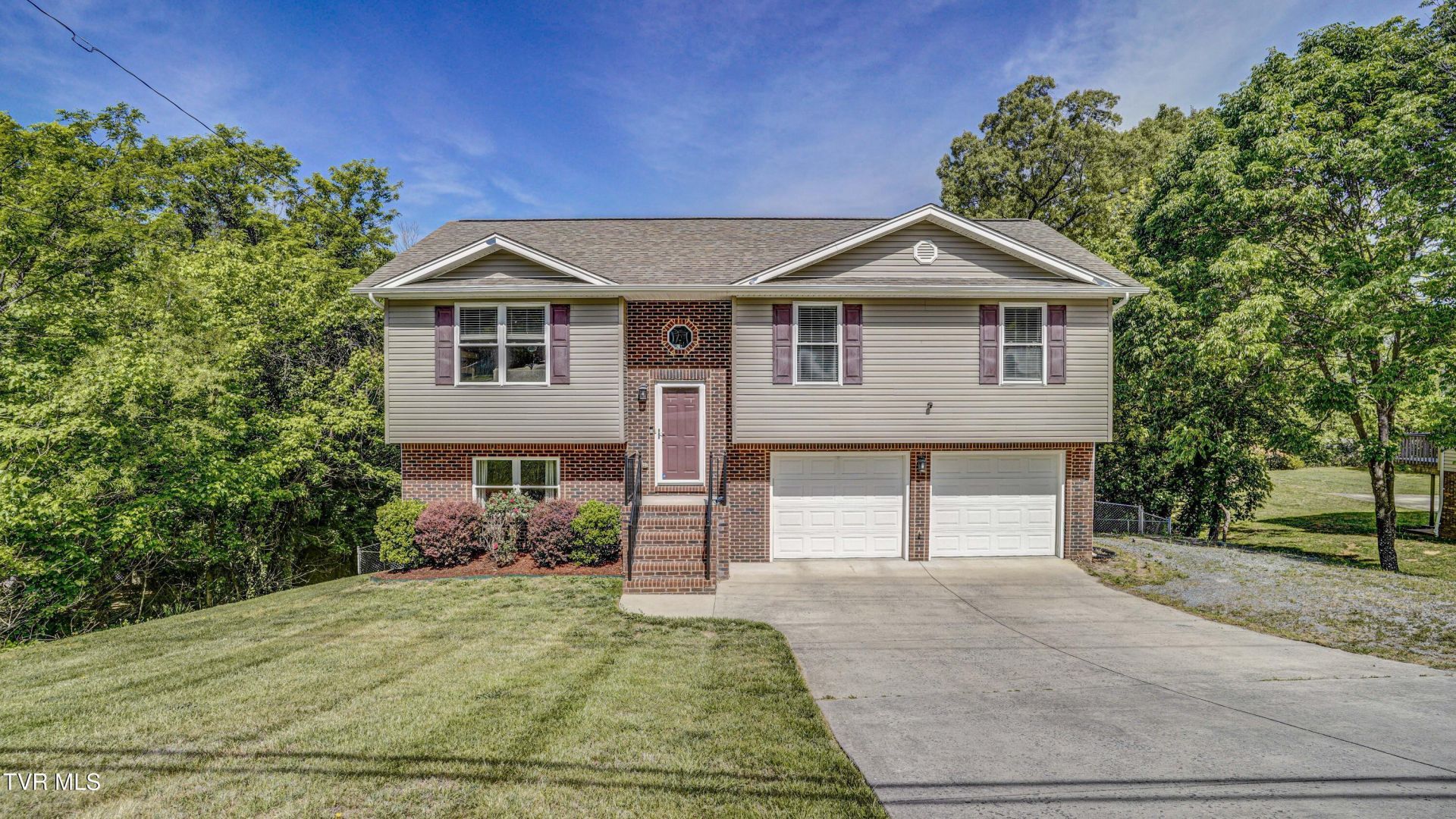 3920 Thornton Drive, Kingsport, TN 37664 Main Photo
