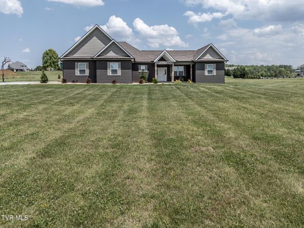 336 Belle Arden Drive, Greeneville, TN 37745