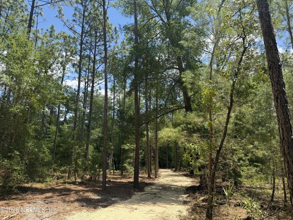 XXX LEISURE Place, Interlachen, FL 32148