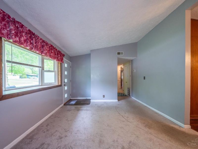 89 Lower Hillside Drive, Bellbrook, OH 45305 Photo 4