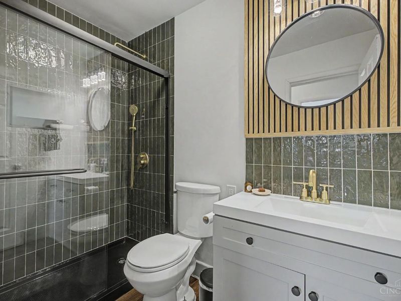 3368 Glenmont Lane, Green Township, OH 45248 Photo 17