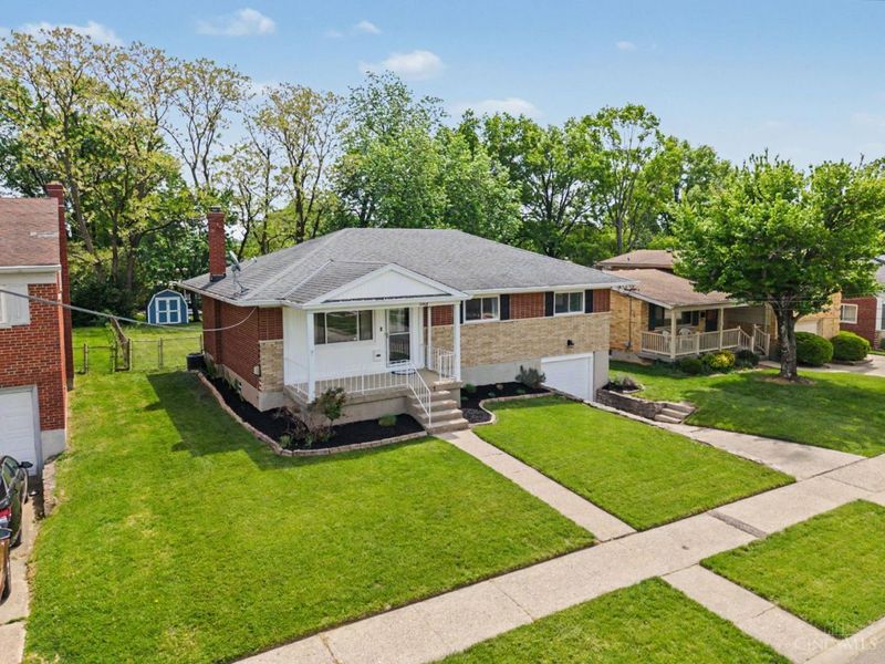 3368 Glenmont Lane, Green Township, OH 45248 Photo 2