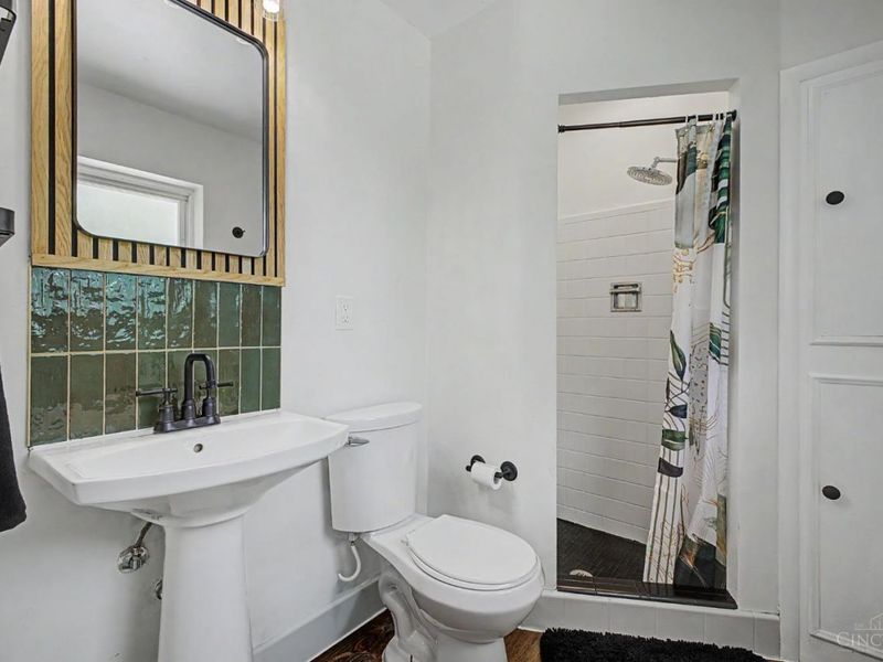 3368 Glenmont Lane, Green Township, OH 45248 Photo 22