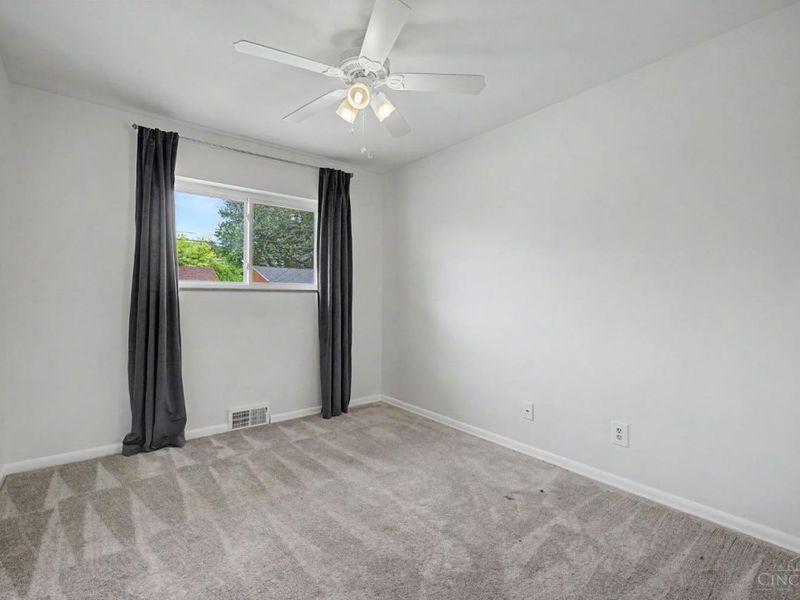 3368 Glenmont Lane, Green Township, OH 45248 Photo 30