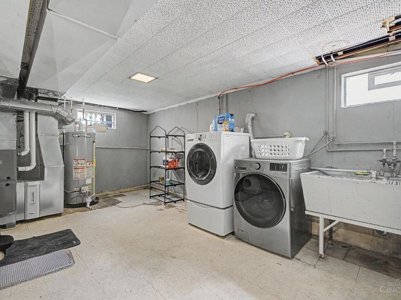 3368 Glenmont Lane, Green Township, OH 45248 Photo 31