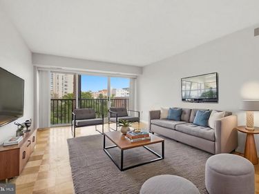 1300 ARMY NAVY DRIVE, Unit 815, ARLINGTON, VA 22202