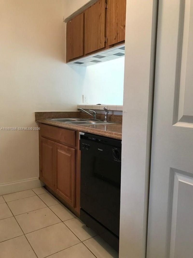 10165 Twin Lakes Dr, Unit 23-F, Coral Springs, FL 33071 Photo